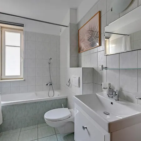 Halina By Grand Appartement *